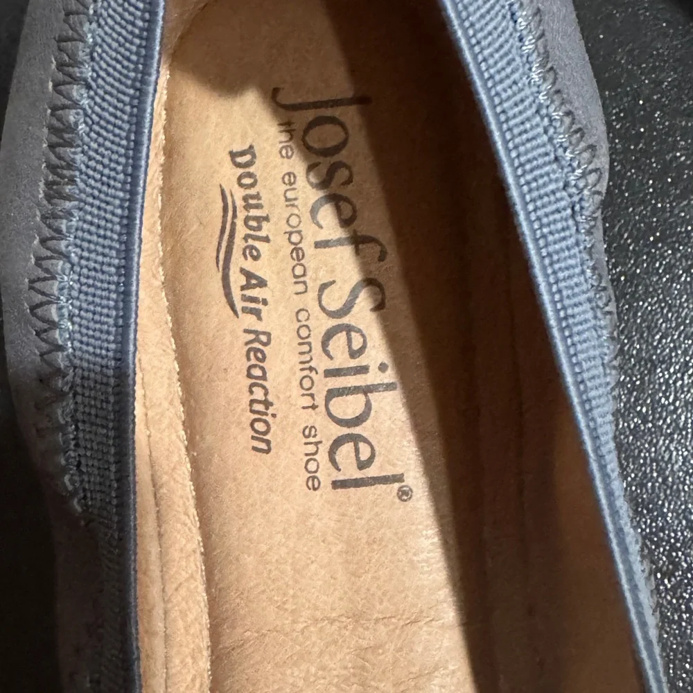 Josef Seibel blue Leather Loafers size 37